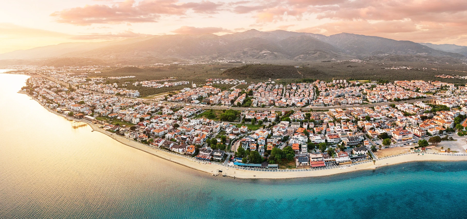 Akcay Edremit waterfront beaches and Kazdaglari mountain backdrop