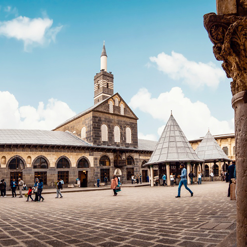 Diyarbakır city walls and historical atmosphere