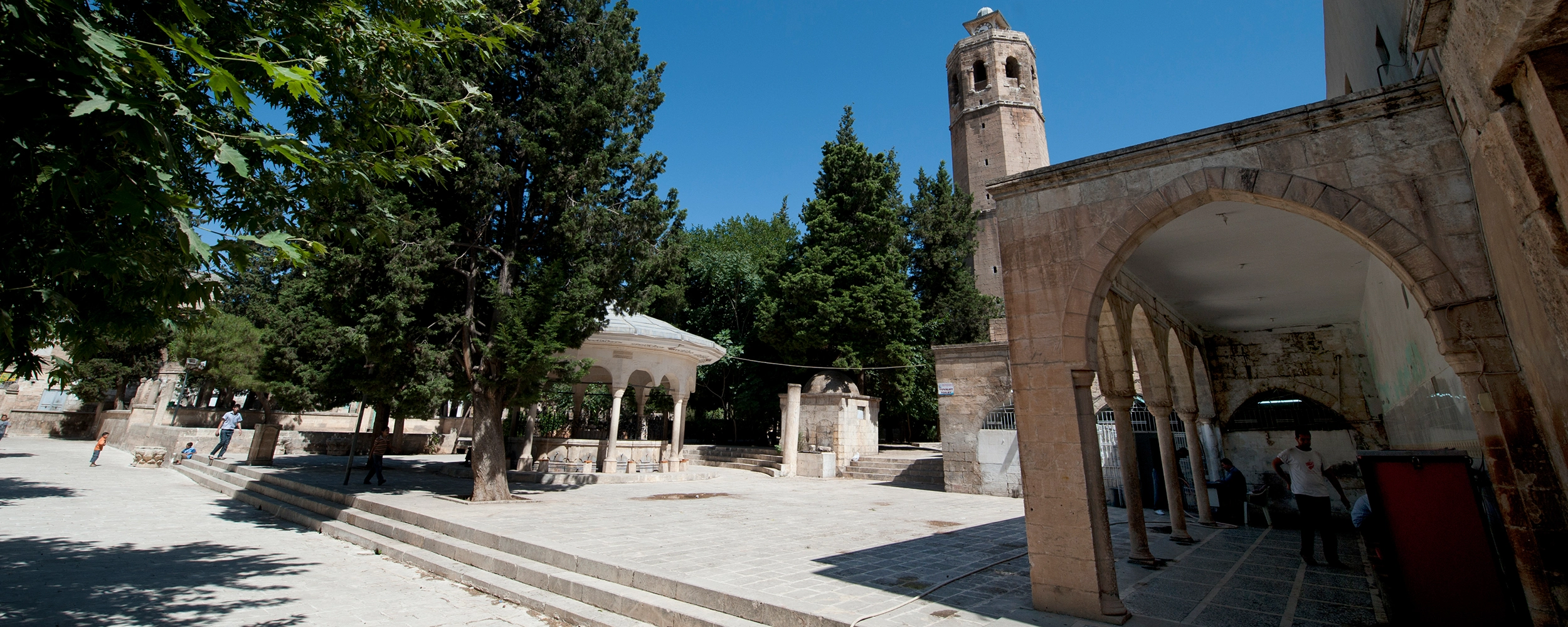 Private historic Sanliurfa Grand Mosque and Jesus Well tour