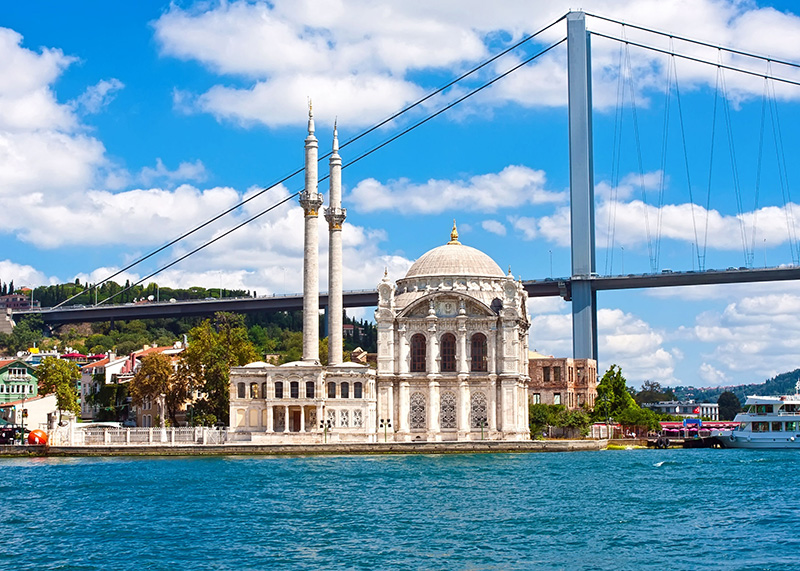Full day Bosphorus cruise in Istanbul