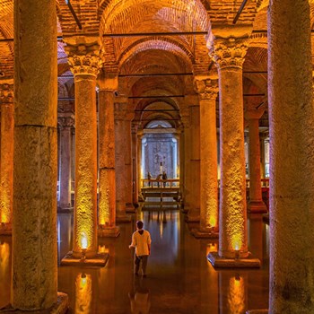 Private Istanbul layover tour including Basilica Cistern