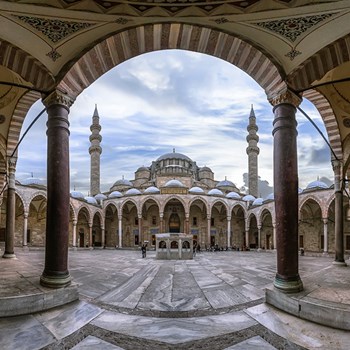 Custom private Istanbul tour including Suleymaniye Mosque