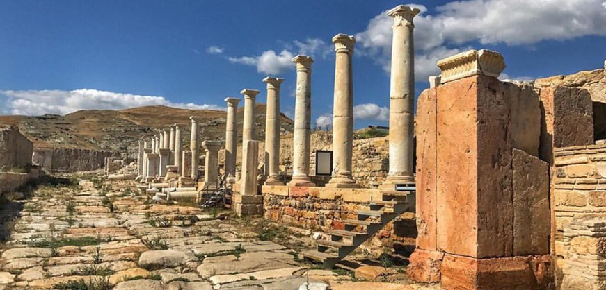 Private customized Denizli tour including Tripolis Ancient City