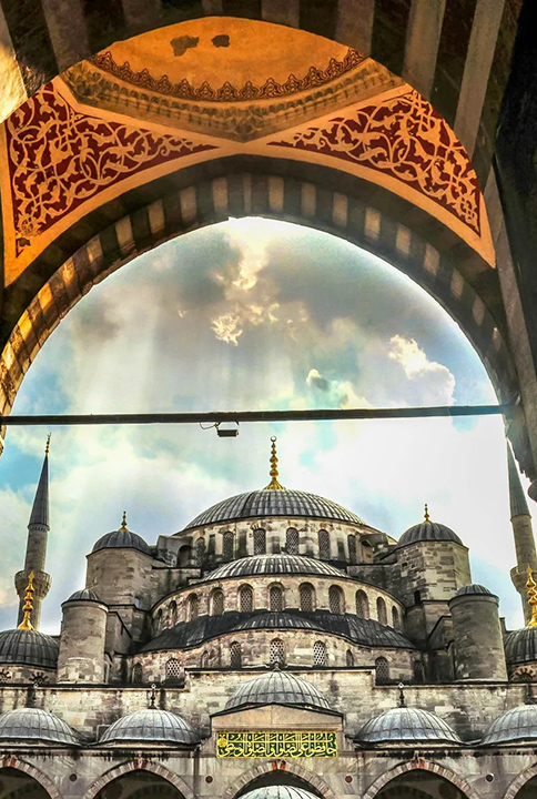Private Topkapi Palace Grand Bazaar and Ottoman mosque tour in Istanbul