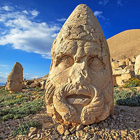 Tour privado de 2 dias y 1 noche al monte Nemrut y Gobeklitepe desde Capadocia