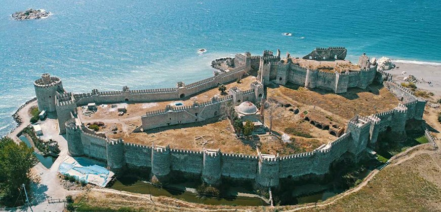 El Castillo de Mamure
