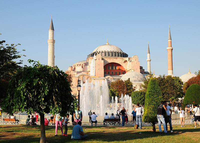 Private Tour mit Zwischenstopp in Istanbul
