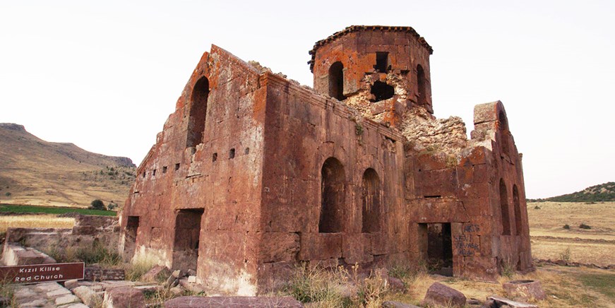 Kızıl Kilise – Rote Kirche