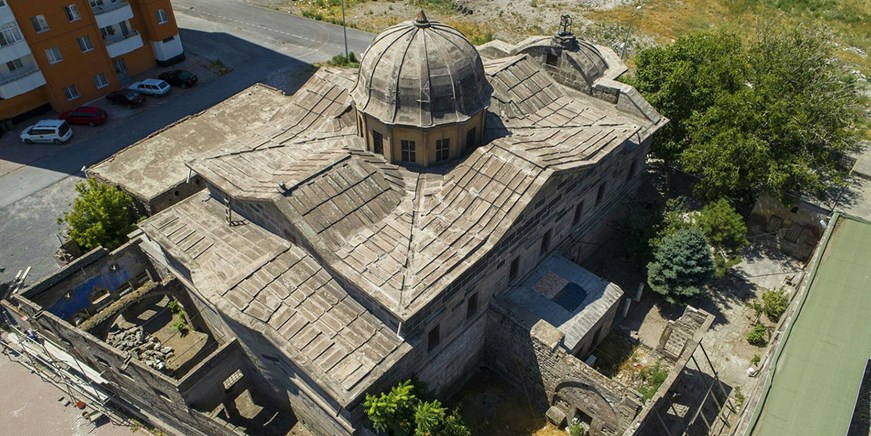 Surp Krikor Lusavoriç Armenische Kirche