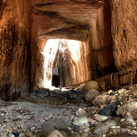 Vespasianus-Titus-Tunnel