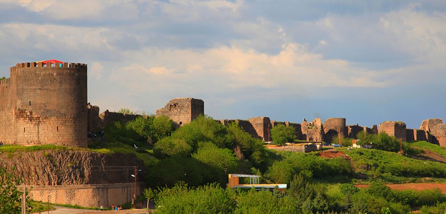 Diyarbakir Fortress City Walls Castle
